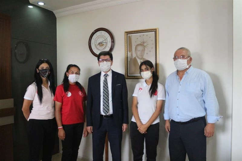 Afyon sporcular Kadınlar Dünya Kupası Avrupa elemelerine hazırlanıyorlar
