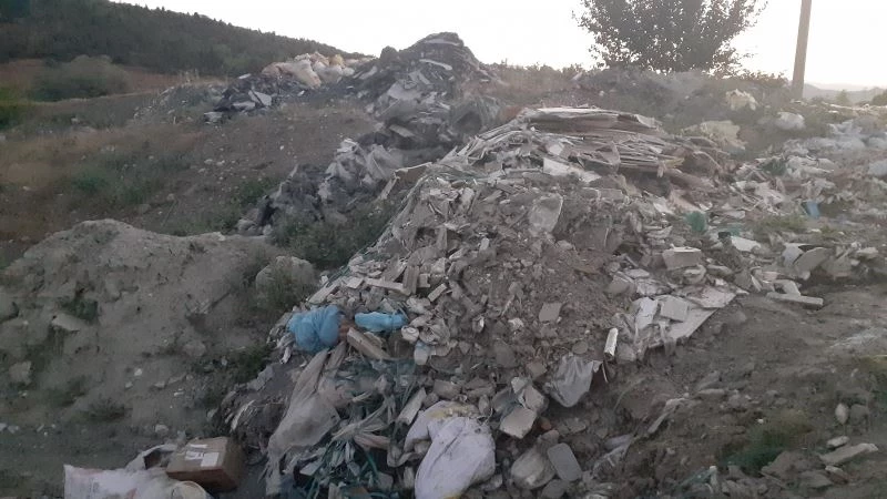 Dereboğazı çayını çöp ve hayvan leşi ile doldurdular
