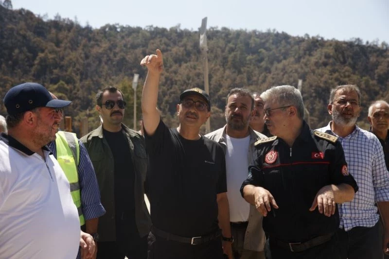 Bakan Dönmez, Kemerköy Termik Santrali’nde bir ünitenin elektrik üretimine başladığını duyurdu
