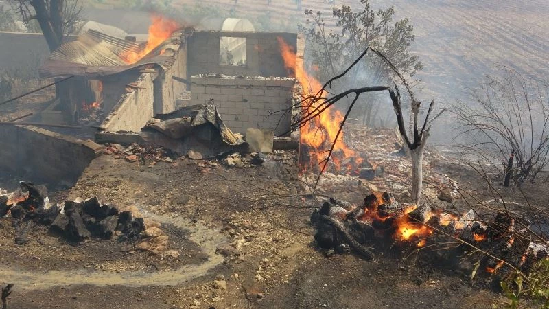 Sütçüler yangınında 17’si ağır toplam 27 yapı hasar aldı

