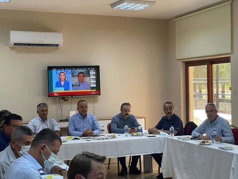 Dışişleri Bakanı Çavuşoğlu: “Çiftçimizin uğradığı tüm zararları karşılamak için yoğun bir şekilde çalışıyoruz”

