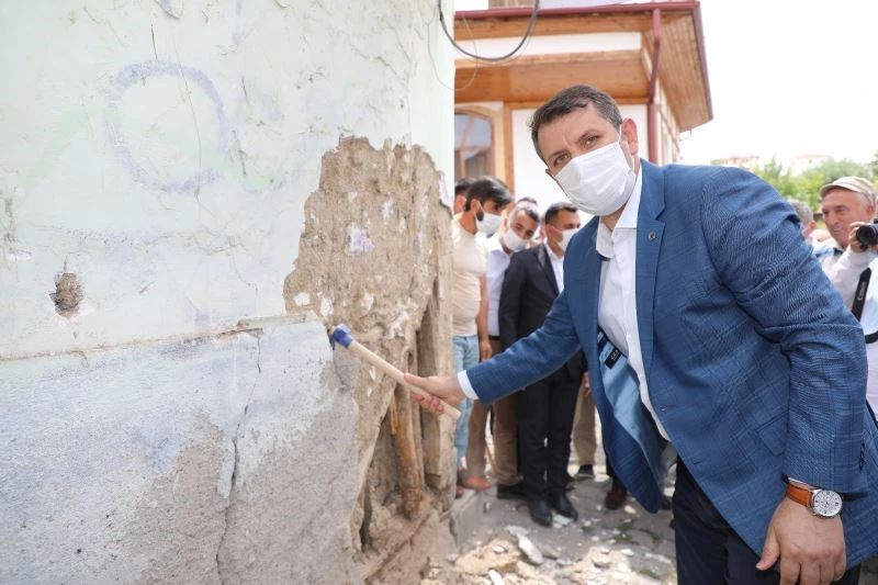 21’inci yüzyıldan tarihe uzanan bir köprü
