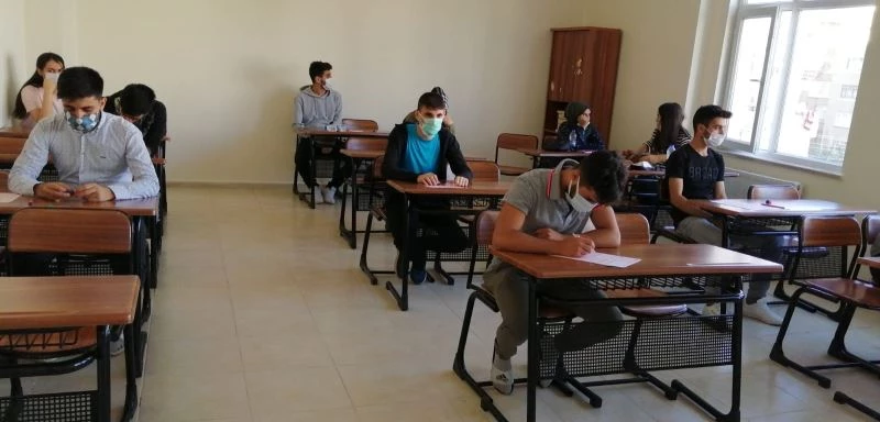 Bağlar Belediyesi imkan sağladı, gençler hayallerine kavuştu
