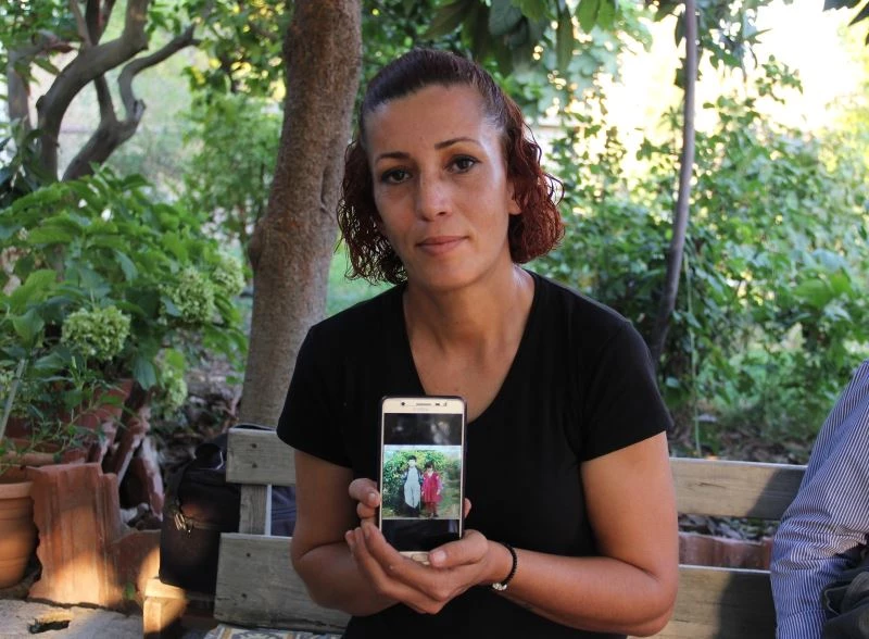 31 yıl önce evlatlık verilen genç kadın, biyolojik ailesini arıyor
