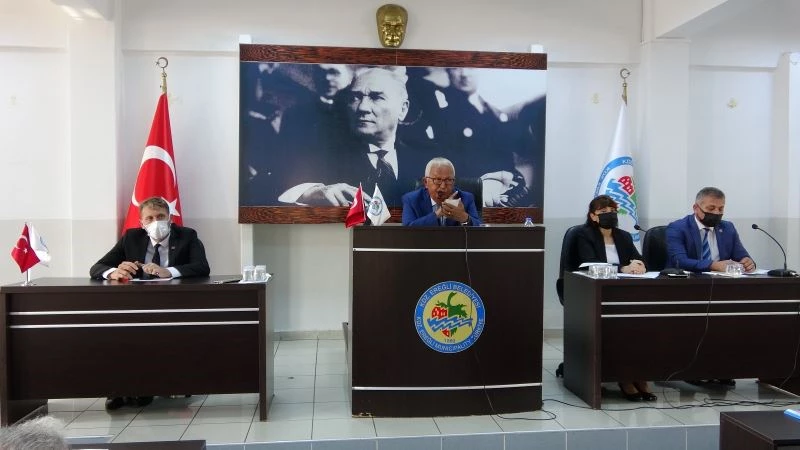 Kent meydanına cami yapılması önergesi reddedildi
