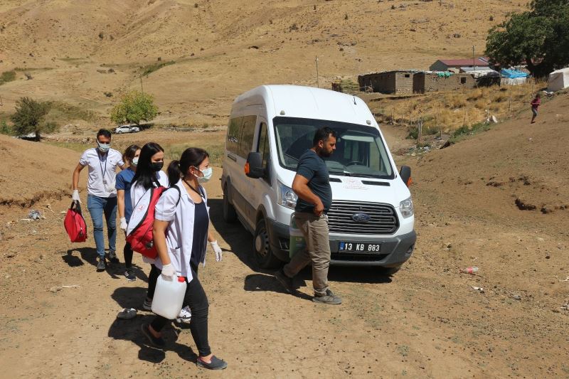 Aşı ekipleri Bitlis’i mavi şehir yapmak için çalışıyorlar
