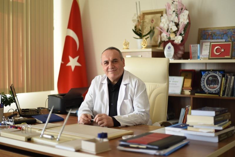 Prof. Dr. Koç “Okullar başladı çocukları dinleyelim”
