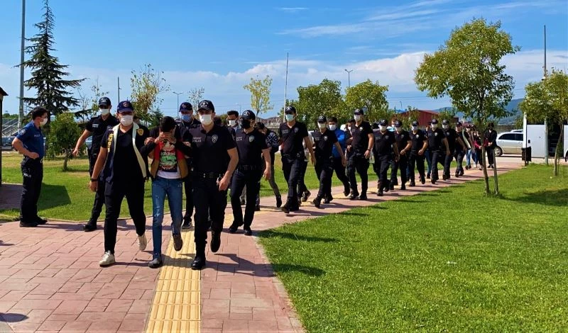 Dünya evine girmeyi hayal ederken cezaevine girdi
