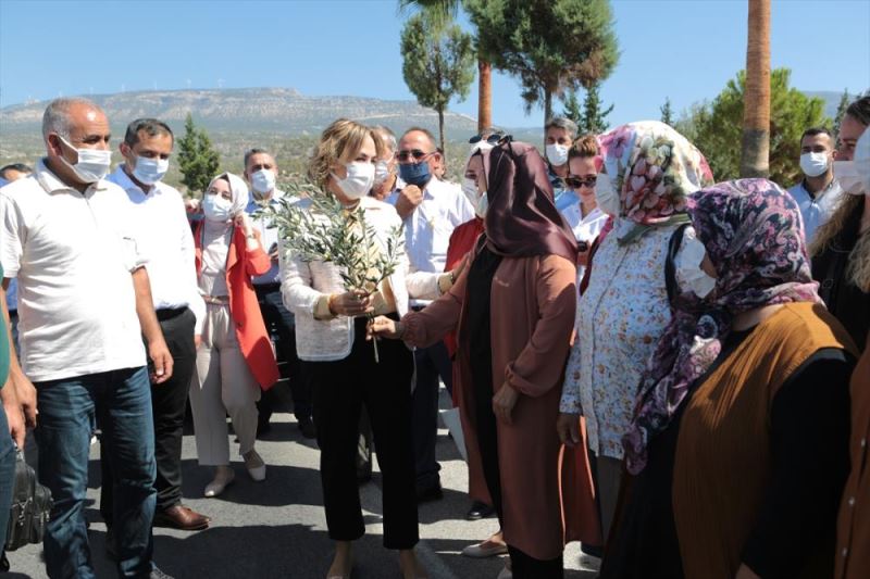 AK Parti Mersin Milletvekili Zeynep Gül Yılmaz, Mut’ta ziyaretlerde bulundu