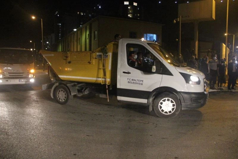 Maltepe sokaklarında ekipler sabahın ilk ışıklarına kadar çalıştı
