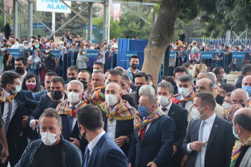 (Özel) 740. Ertuğrul Gazi’yi Anma ve Yörük Şenlikleri’nde gergin anlar
