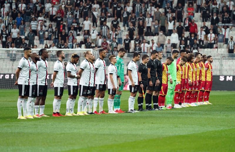 Süper Lig: Beşiktaş: 2 - Yeni Malatyaspor: 0 (Maç devam ediyor)

