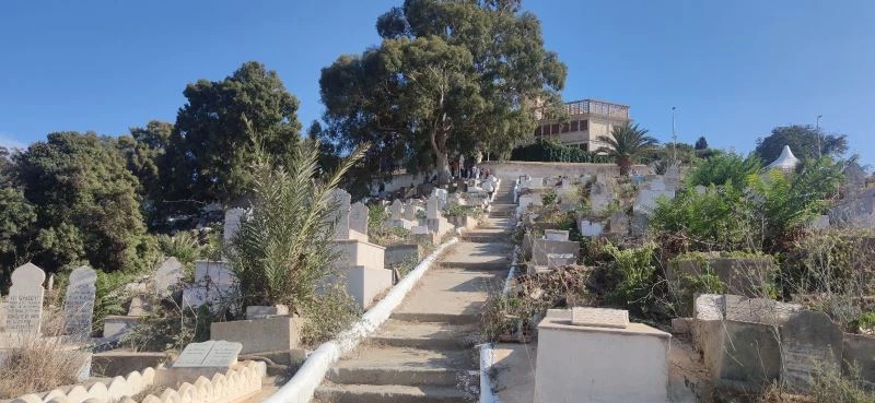 Cezayir’de bağımsızlık mücadelesinin kahramanlarından Yasef Saadi son yolculuğuna uğurlandı
