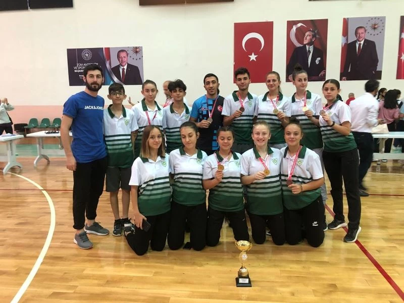 Manisalı karatecilerden 9 madalya
