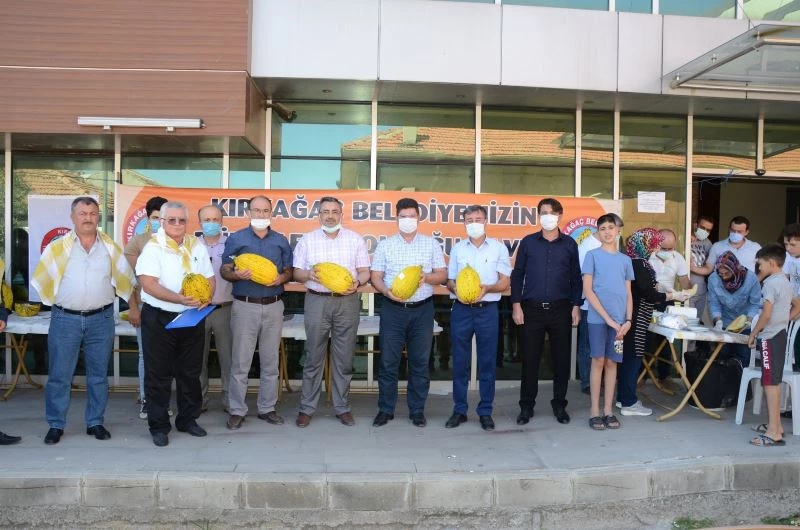 Kırkağaç’ın en güzel kavunu belli oldu
