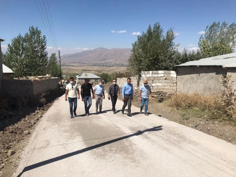 Kaymakam Savar, ilçedeki yol çalışmalarını denetledi
