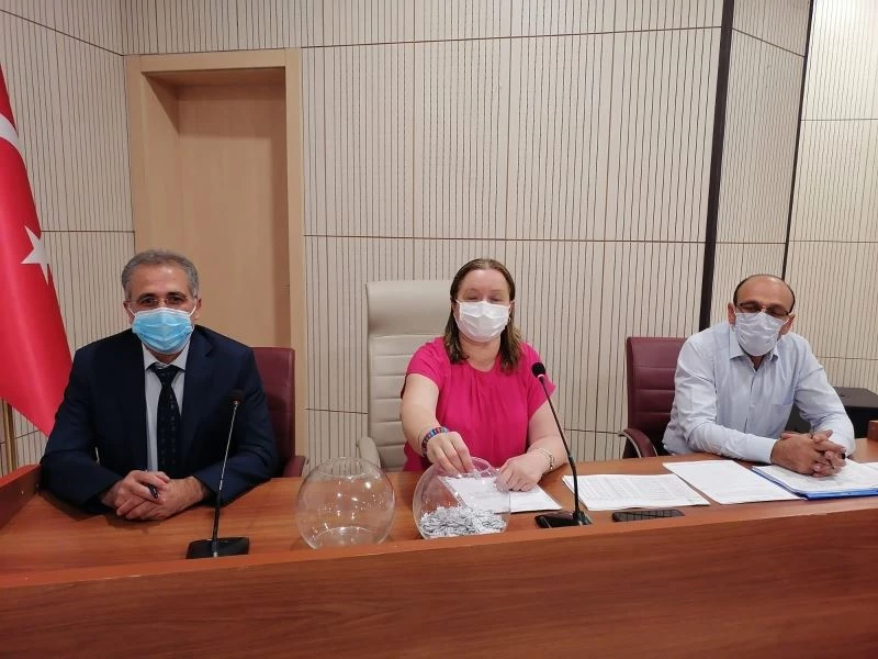 Alınacak 28 kişi müracaat 495 kişi
