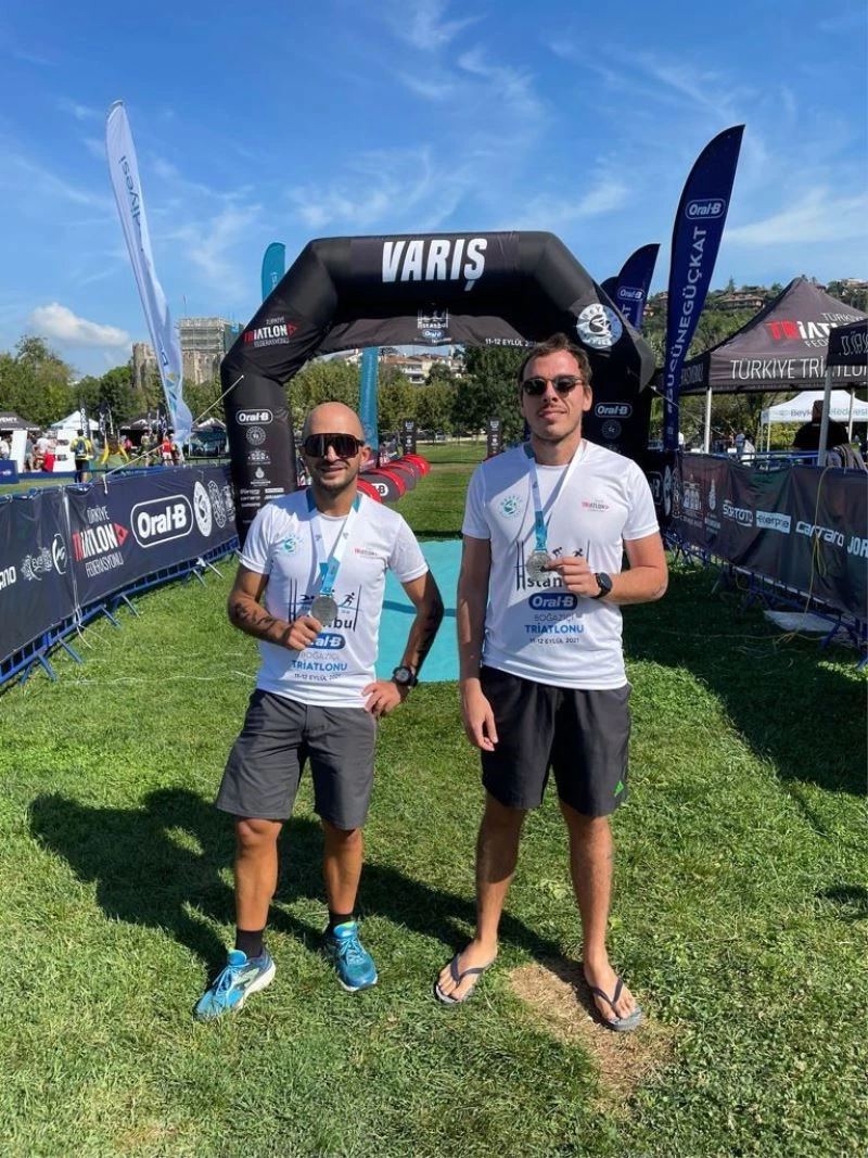 Barkın Kültürsay ve Samet Uysal ilk kıtalararası triatlonda podyuma çıktı
