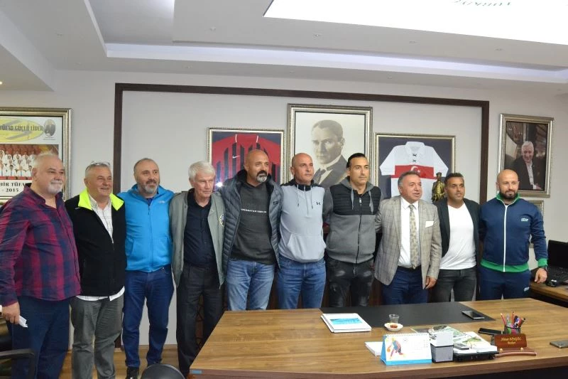 Cem Karaca’dan TÜFAD’a ziyaret
