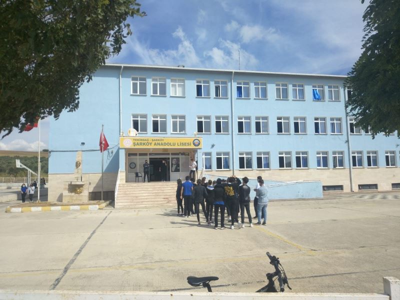 Şarköy’de 4 öğretmen ve 145 öğrenci karantinaya alındı

