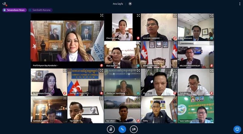 Rektör Karabulut Türkiye Kamboçya İş Forumu’na katıldı
