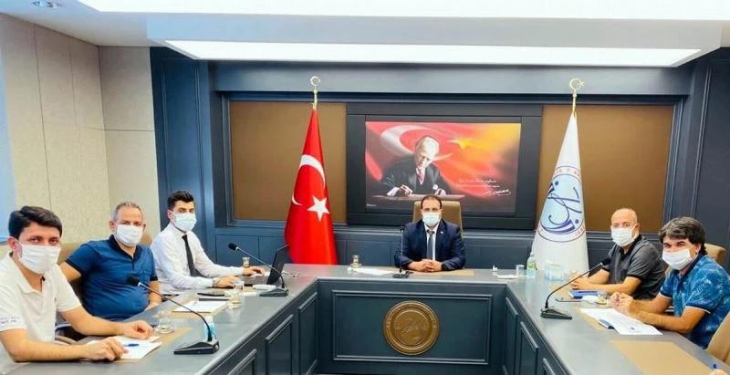 7 Aralık Üniversitesi’nde  2021 stratejisi belirlendi
