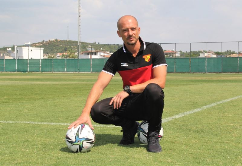 Göztepe Teknik Direktörü Maestro: “Altay maçına çok değer veriyoruz”
