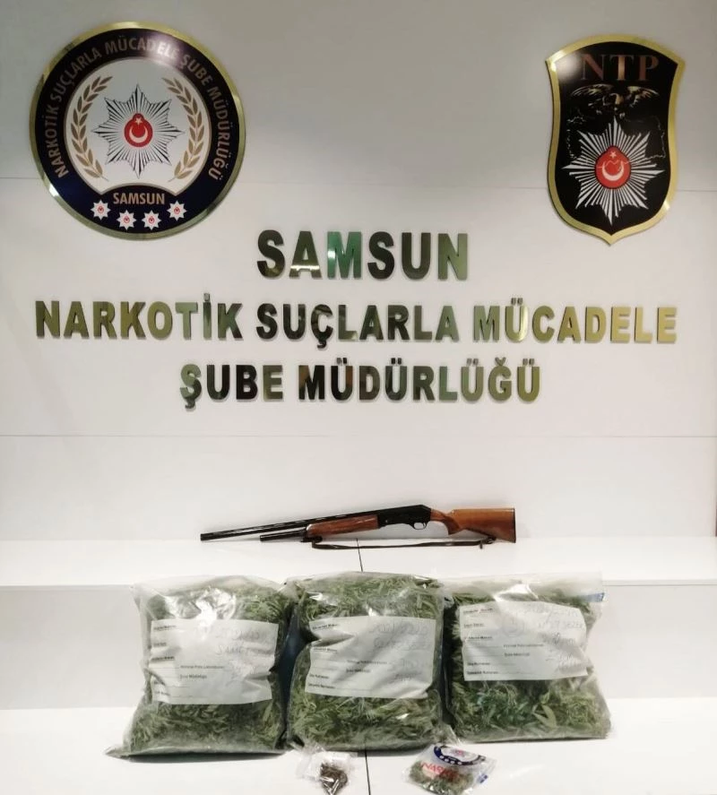 Samsun’da bir kişi 13 kilo 894 gram esrarla yakalandı
