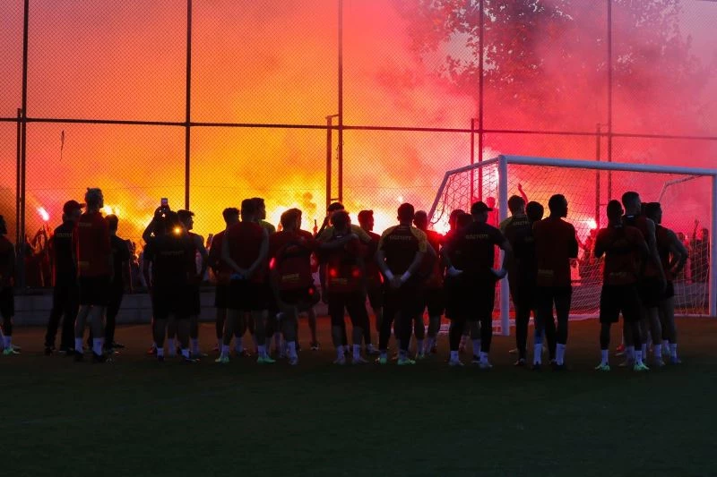 Göztepe’ye derbi öncesi taraftar morali
