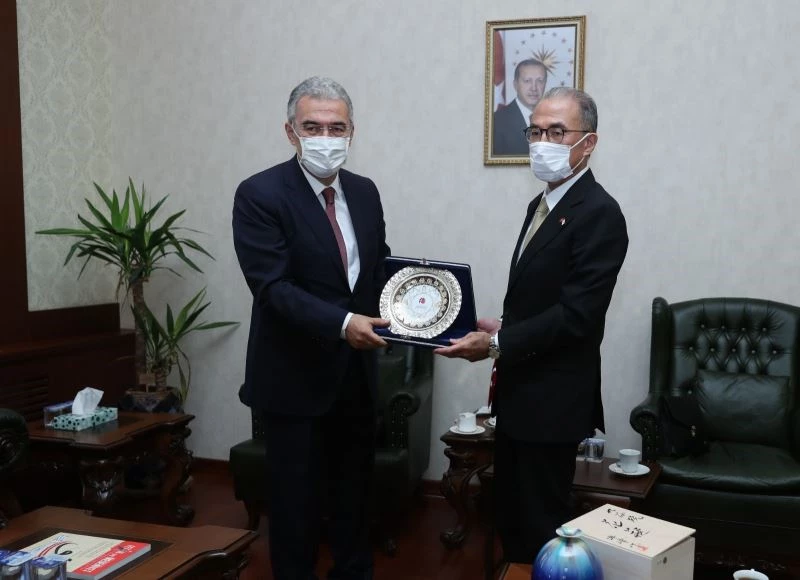 Vali Ayyıldız, Japon büyükelçiyi makamında ağırladı
