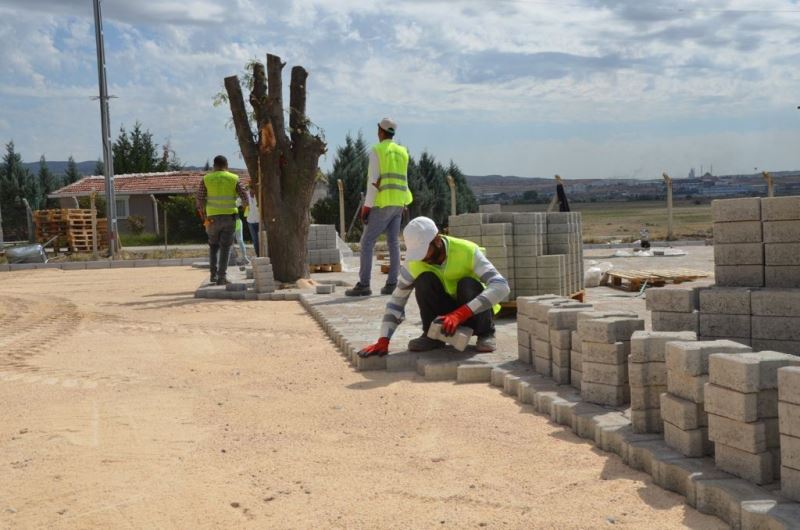 Kahramankazan’ın köyleri kilitli parke taşıyla donatılıyor
