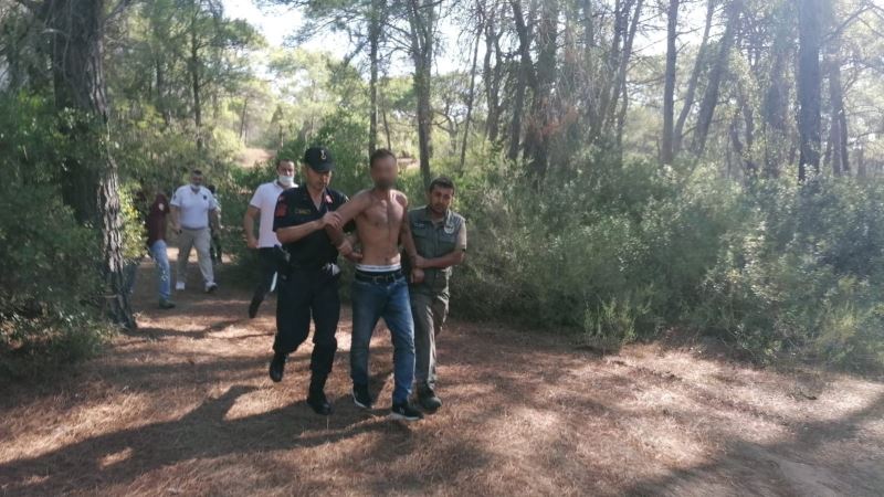 Ormanı yakarken suçüstü yakalanan şüpheli adam yaralama ve uyuşturucudan sabıkalı çıktı
