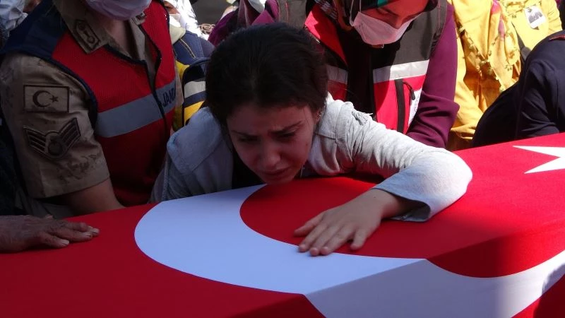 Muşlu şehit Uzman Çavuş Ümit Solak son yolculuğuna uğurlandı
