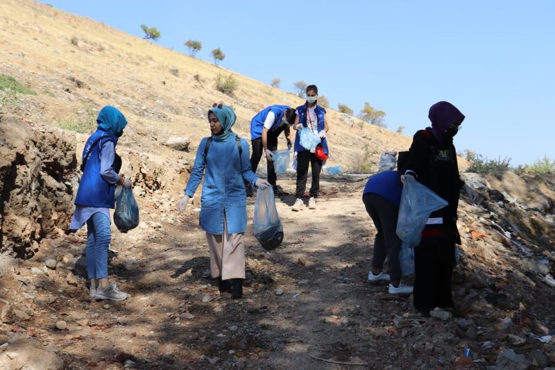 “Atıksız Bir Dünya” için gençlerden örnek hareket
