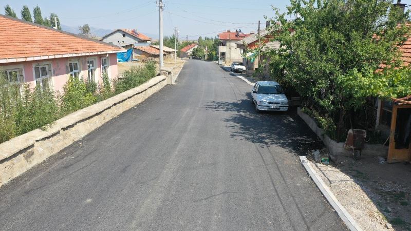 Seydişehir’in mahalle yollarına büyükşehir standardı
