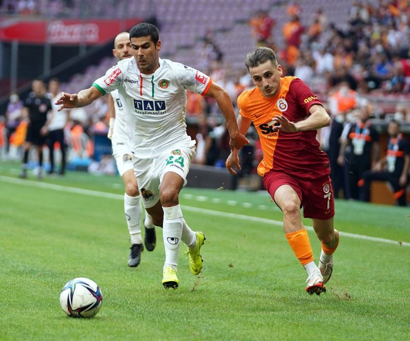 Galatasaray sezonun ilk yenilgisini Alanyaspor