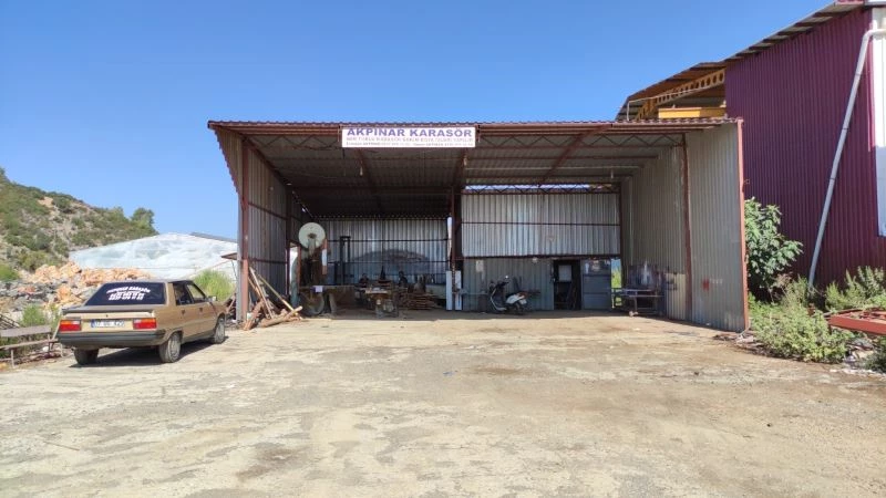 38 yıllık karoser ustası ruhsat alıp dükkan açacak yer bulamadı
