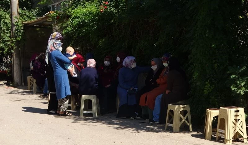 Baba ve 3 çocuğu yangında hayatını kaybetmişti: Acı bekleyiş sürüyor