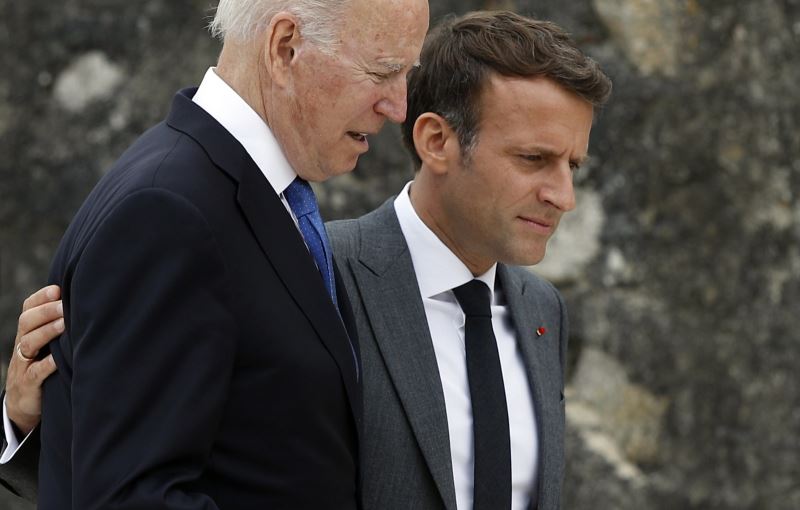 Macron ve Biden denizaltı krizini görüşecek
