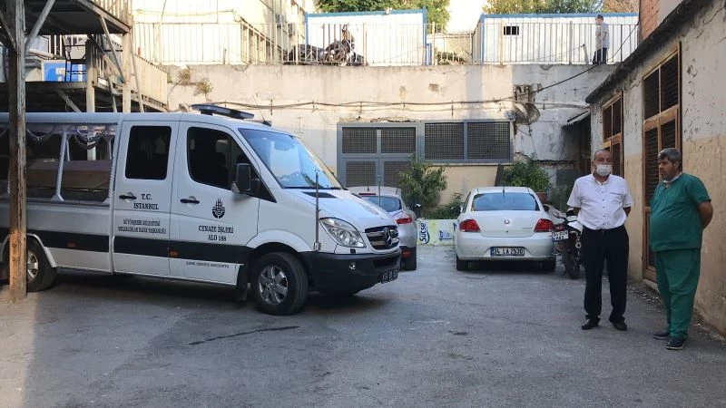 Usta tiyatrocu Ferhan Şensoy’un cenazesi hastaneden alındı
