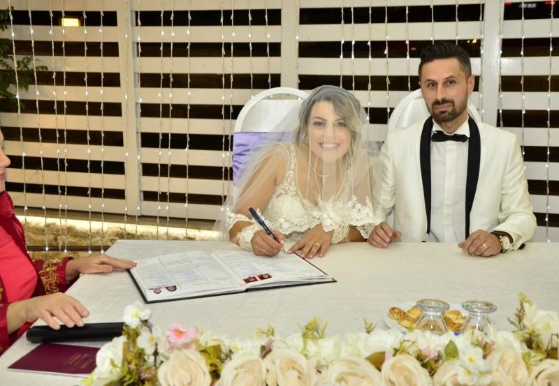 Aydınlı Ferhat Şirin’ine kavuştu
