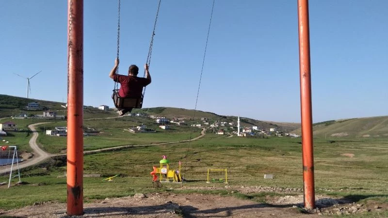 30 Yıllık salıncak özlemi böyle mutluluğa dönüştü
