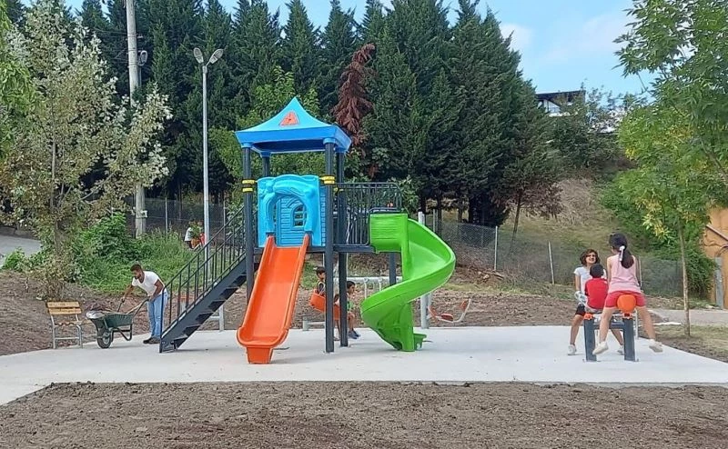 Derince’de parklarda yeni düzenlemeler
