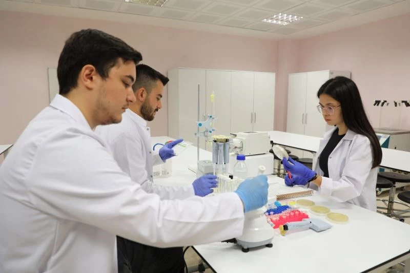 Bartın Üniversitesi öğrencileri biyoteknoloji proje fikirleriyle TEKNOFEST heyecanı yaşıyorlar
