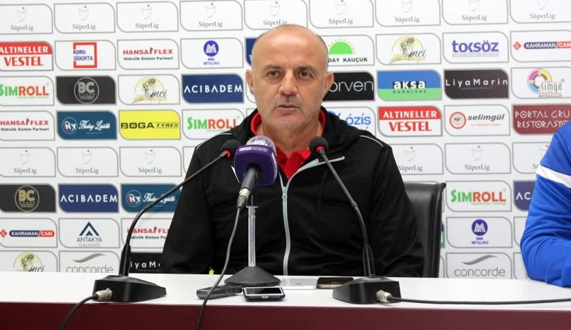 Bursaspor’un yeni teknik direktörü Özcan Bizati oldu
