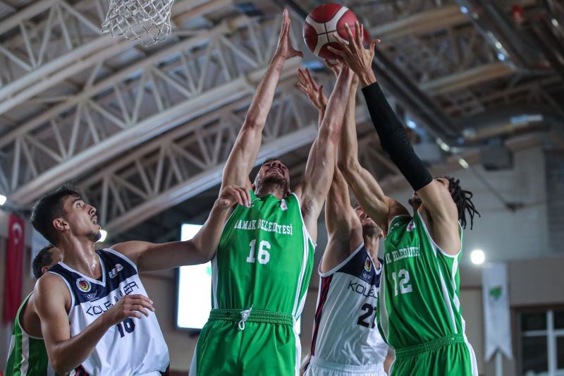 Mamak Belediyesi Basketbol Takımı grubunu lider tamamladı
