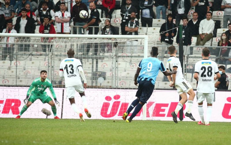 Balotelli golü attı, Beşiktaş kulübesine koştu!
