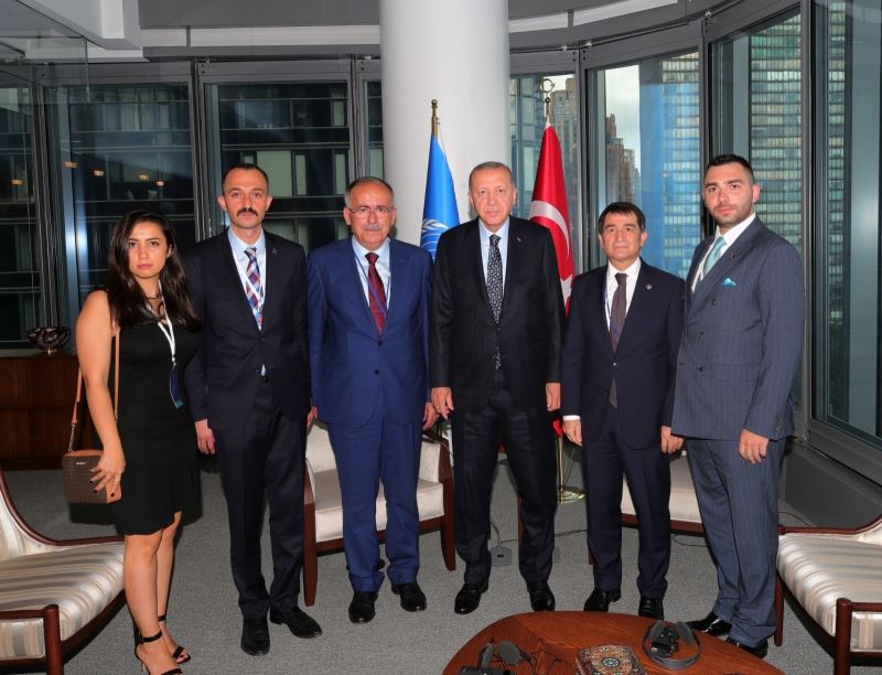 Cumhurbaşkanı Erdoğan, MHP Genel Başkan yardımcılarını kabul etti
