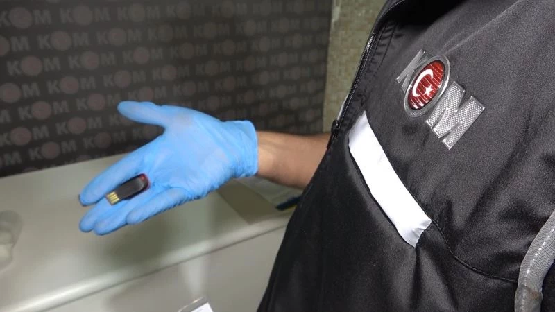 Ehliyet sınavında maskesine kamera kulağına böcek yerleştirmişti, gerçek ortaya çıktı: 6 defa dosya yaktı, trafikte binlerce lira ceza yedi
