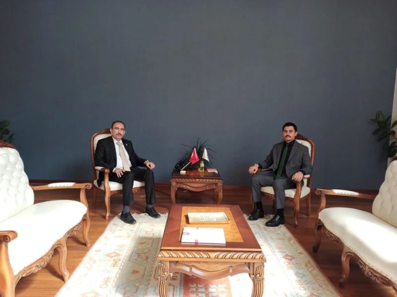 Rektör Beydemir, Kaymakam Başoğlu ile bir araya geldi
